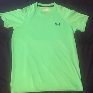 Men’s X-Small Under Armour Shirt